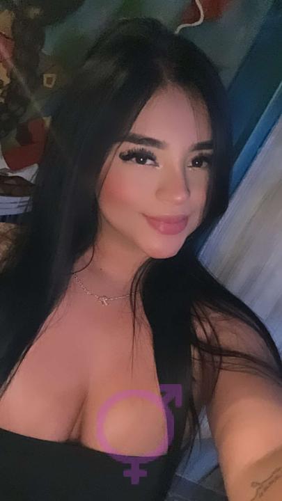 Curvy Kelly